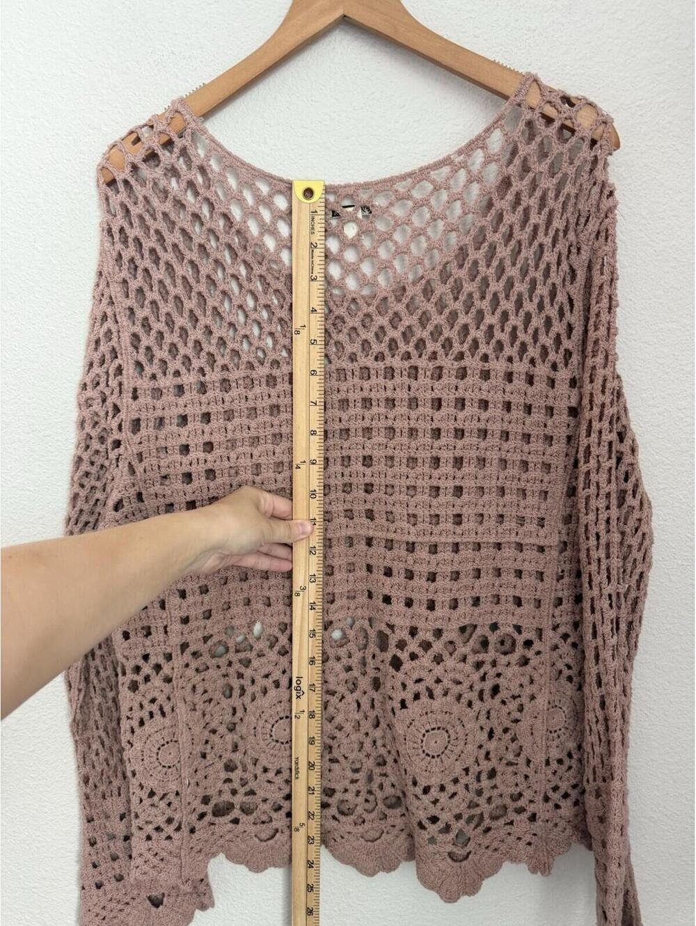 Versona Whimsical Size Medium Crochet Knit Beach Lightweight Festival Longsleeve - Picture 7 of 7